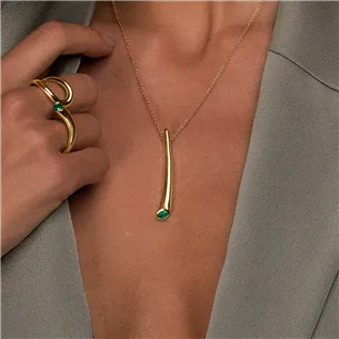 Collier 45cm en Or Jaune 750Mill. Pendentif avec Emeraude
 Ovale 2