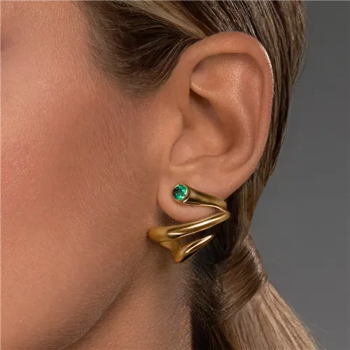 Boucles d'oreilles en Or Jaune 750Mill. 
avec 2 Emeraudes