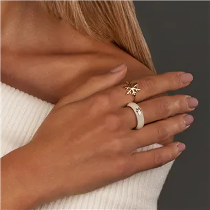 Bague Résine Ivoire et Diamant 0.02ct en Or rose 2
