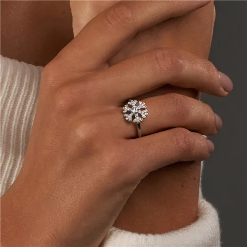 Bague Flocon d'Amour en Argent 925 mill. sertie d'Oxydes, 14mm