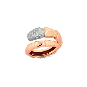 Bague Serpent Diamants en Or. Largeur : 6.30 mm.