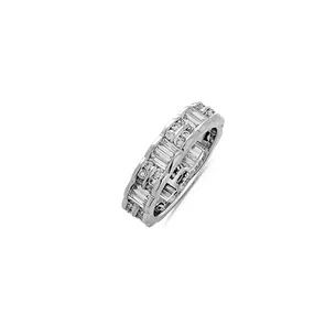 Alliance Tour Complet Diamants Baguette 2.77ct en Or Blanc 750 mill.