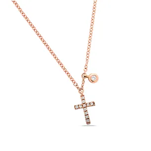 Collier La Délicatesse Croix Diamants 0.06ct en Or Rose 750 mill.