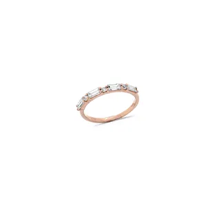 Alliance Demi-Tour Diamants Baguette  et Brillant  en Or Rose 