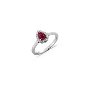 Bague Rubis entourage Diamants en Or 
